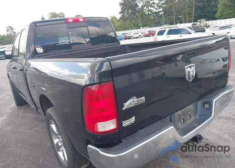 2017 Ram 1500 Big Horn 4X2 6'4 Box из США, поврежденный, VIN 1C6RR6GG4HS783947